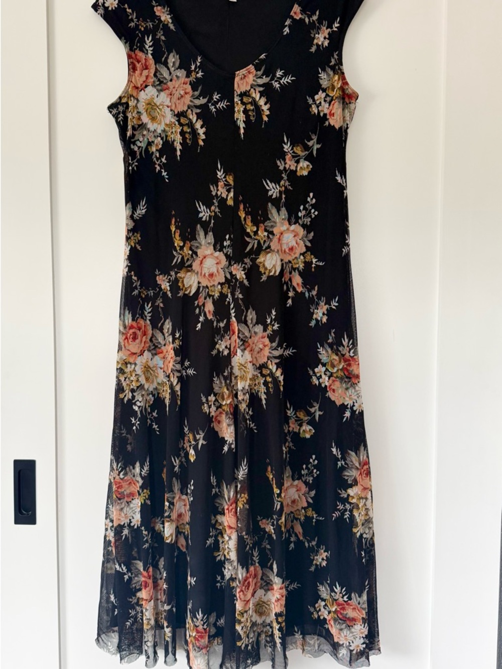 Black Floral V-Neck Mesh Midi Dress with Peach Rose Print Large